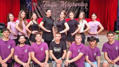 Paula Andreica, solistă și dansatoare în cadrul Ansamblului „Mălinul” Tăuții Măgherăuș, marchează 17 ani de viață și 10 ani dedicați cântecului popular