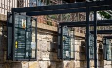 Povestea fascinantă a orașului Baia Sprie, pusă în valoare prin panouri informative amplasate în apropierea Catedralei Romano-Catolice