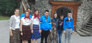 Descoperire și tradiție: Copiii instituționalizați din Sighetu Marmației au avut parte de o excursie de neuitat la Săpânța