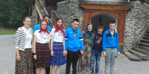 Descoperire și tradiție: Copiii instituționalizați din Sighetu Marmației au avut parte de o excursie de neuitat la Săpânța