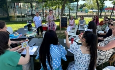 „Atelier de copt idei” în Baia Mare: profesorii de limba franceză au participat la o activitate creativă și interactivă