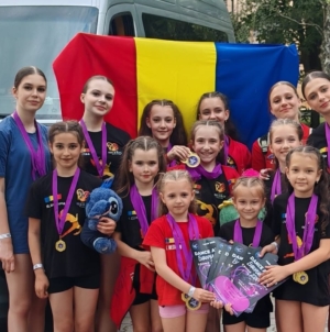 Performanțe extraordinare pentru CS Red&Black Dance Baia Mare la Campionatul European de Dans din Ungaria