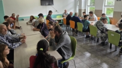 Comunitate fără bariere: Lecție de empatie și incluziune la Azilul de Noapte din Baia Mare