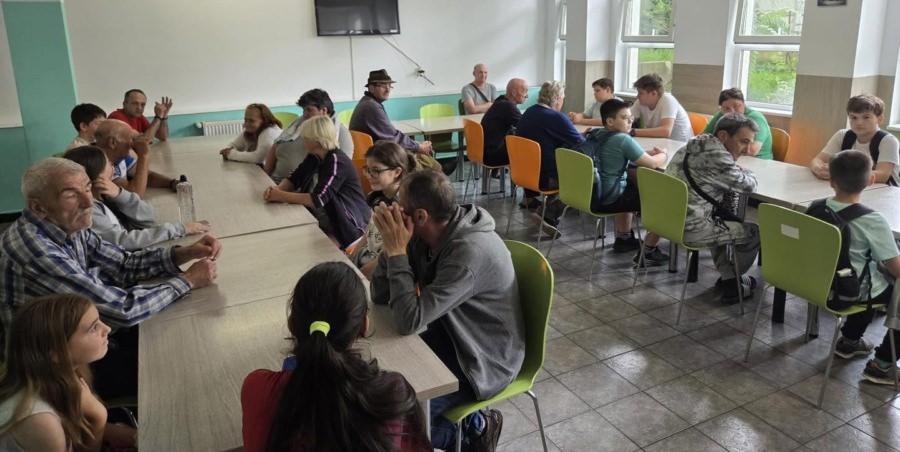 Comunitate fără bariere: Lecție de empatie și incluziune la Azilul de Noapte din Baia Mare