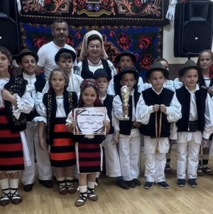 Ansamblul Folcloric „Leordenii” a adus în Maramureș Marele Trofeu al Festivalului Național-Concurs „Cântec din Ardealu’ nost”