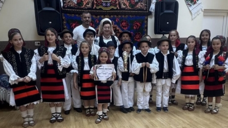 Ansamblul Folcloric „Leordenii” a adus în Maramureș Marele Trofeu al Festivalului Național-Concurs „Cântec din Ardealu’ nost”