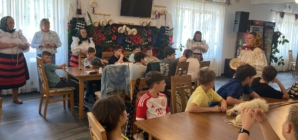 Zeci de elevi din Iași au participat la atelierele Școlii Rădăcinilor Străbune