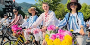 Evenimentul „Cu IA pe bicicletă” a adus culoare și tradiție pe străzile din Baia Mare