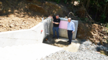 Izvorul cu două nume din comuna Fărcașa, readus la viață; Apa este potabilă, iar zona va fi amenajată pentru localnici