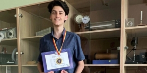 Lucacistul Adrian Dumitru, medalie de aur din partea Societății Române de Fizică