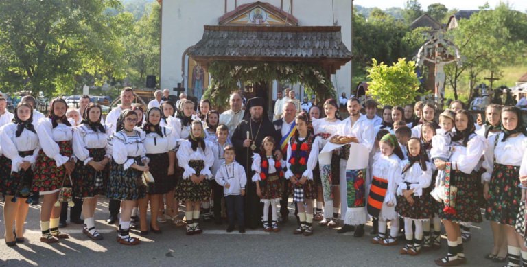 Slujire arhierească la Parohia Ortodoxă Slătioara