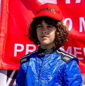 Micul pilot băimărean Eduard Orha, distins cu Premiul de Excelență după obținerea titlului de vicecampion național la karting școlar