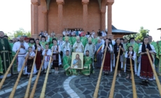 Trei ierarhi la hramul Mănăstirii Scărișoara Nouă