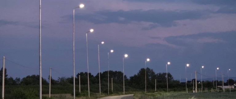 Extinderea iluminatului public din Bozânta Mare a fost finalizată; Noi corpuri LED pentru mai multă siguranță