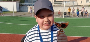 Fotbal din suflet în Baia Mare: Turneul „Șansă pentru David” a adus comunitatea împreună, în sprijinul unui tânăr luptător