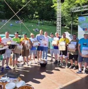 14 echipe s-au întrecut la concursul gastronomic „Flori de Sânziene”; Cine a câștigat competiția de la Tăuții Măgherăuș