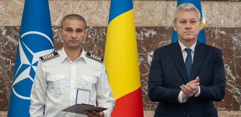 Un polițișt de frontieră din Maramureș a fost premiat de ministrul Afacerilor Interne