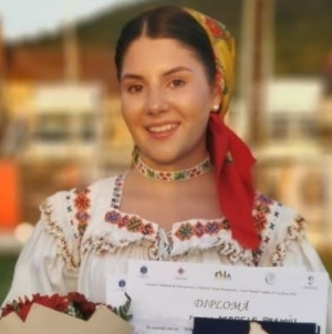 Oana Larisa Pop aduce în Maramureș Marele Premiu al Concursului Național de Interpretare a Muzicii Vocale Românești „Emil Monția”