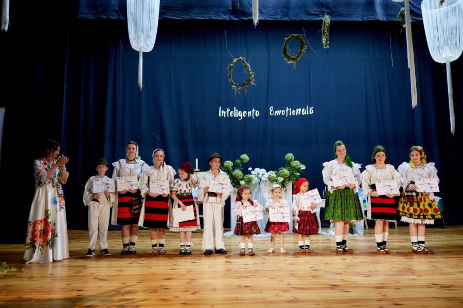 „Inteligența emoțională în lumea de azi”, un proiect care îmbină educația, tradiția și arta, la Casa de Cultură Vișeu de Sus