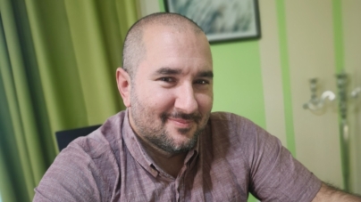 Scriitorul băimărean Flaviu Claudiu Mihali lansează volumele în versuri „Dezagregare” și „Cicatrici”, la Satu Mare