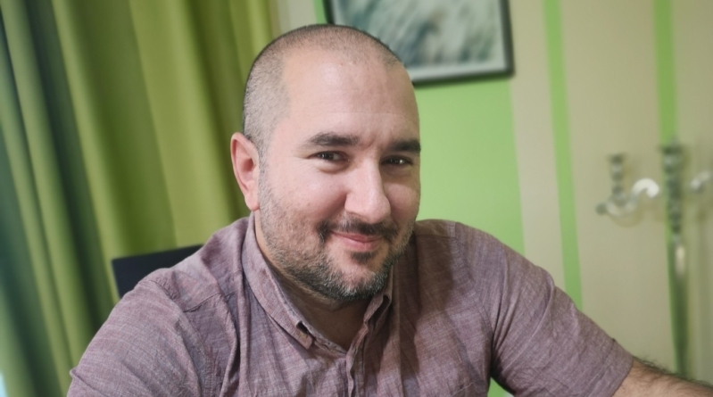 Scriitorul băimărean Flaviu Claudiu Mihali lansează volumele în versuri „Dezagregare” și „Cicatrici”, la Satu Mare