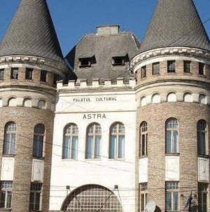 „Dansând prin anotimpurile anilor de studiu”, spectacolul de final de an al Catedrei de Coregrafie din Sighetu Marmației