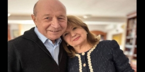 Soția lui Traian Băsescu a trecut printr-o intervenție chirurgicală pentru o formă rară de cancer osos