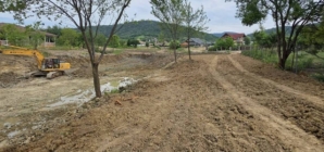 În Tăuții Măgherăuș continuă lucrările la proiectul de amenajare a zonei Lac Hoșteze