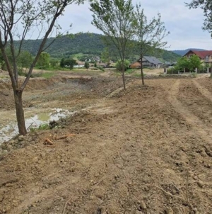 În Tăuții Măgherăuș continuă lucrările la proiectul de amenajare a zonei Lac Hoșteze
