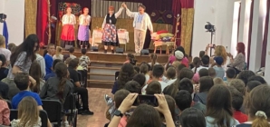 Elevii Școlii Gimnaziale din Cicârlău au sărbătorit Ziua Copilului la teatru