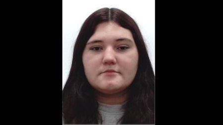 Alexandra Sabina Lazăr, din Boiu Mare, este căutată de autorități