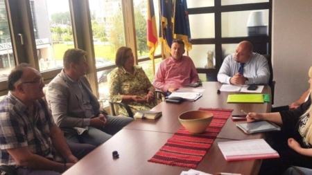 Locuitorii din zona platformei Agecom reclamă praf, zgomot și mirosuri. Autoritățile au dispus verificări și măsuri suplimentare