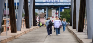 Veste bună, podul istoric de peste Tisa rămâne deschis pentru pietoni și urgențe