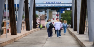 Veste bună, podul istoric de peste Tisa rămâne deschis pentru pietoni și urgențe