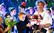 După 40 de ani la catedră, Cristina Kővy a fost omagiată într-un spectacol plin de emoție