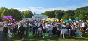 Tinerii absolvenți din Maramureș pot primi până la 27.000 de lei dacă se angajează după școală