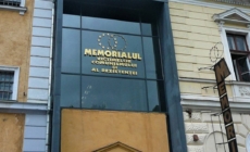 Pe 9 iunie 2005, la Memorialul Sighet a fost inaugurată sala „Poezia în închisoare”