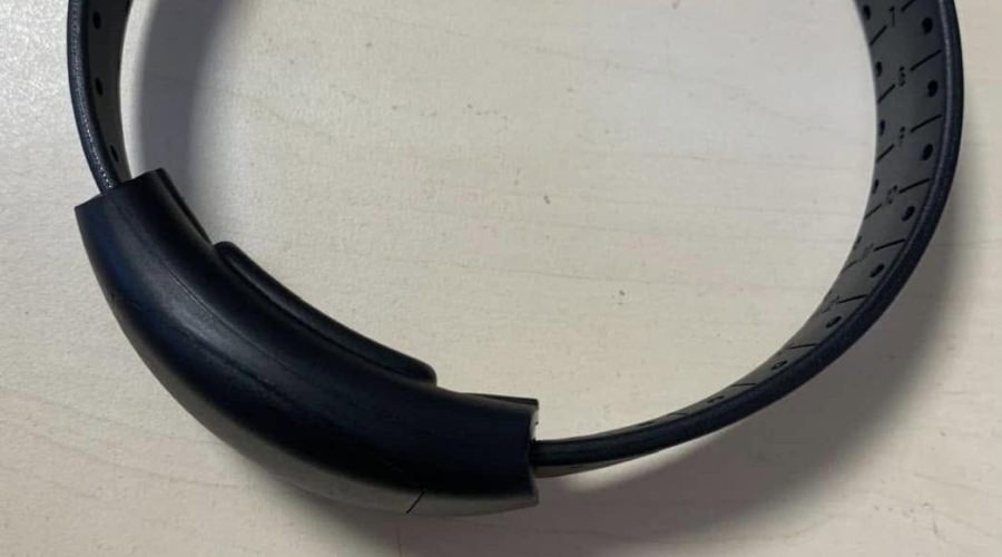 Cinci ordine de protecție provizorii emise într-o singură zi. Un bărbat este monitorizat electronic