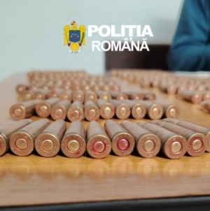 Aproape 500 de cartușe ridicate de polițiști în urma a trei percheziții desfășurate în Sighet