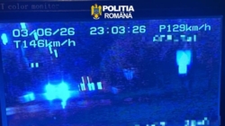 Prinși conducând prin localitate cu 146 și 140 km/h