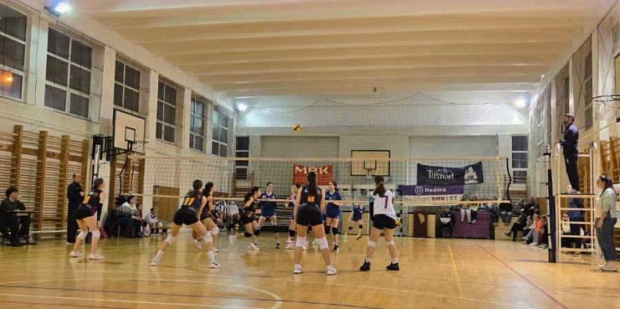 Înscrieri la volei, la Fabrica de Campioni
