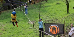 Tiroliană, obstacole și distracție cu apă la Muzeul Satului din Baia Mare