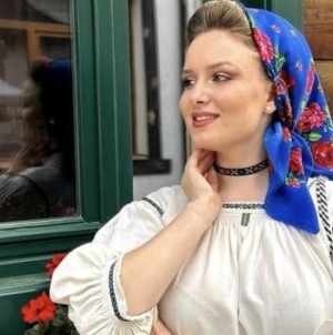 La mulți ani, Diana Topan! Îndrăgita artistă împlinește astăzi 23 de ani