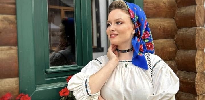 La mulți ani, Diana Topan! Îndrăgita artistă împlinește astăzi 23 de ani