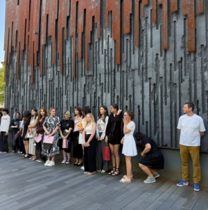 Colonia Pictorilor din Baia Mare găzduiește și în acest an expoziția lucrărilor de atestat a elevilor Colegiului de Arte
