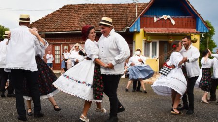 Comunitatea se reunește la ediția a III-a a „Jocului în Groși”