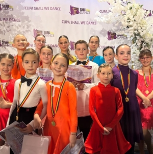 Tabăra de Vară Galactic Dance: Distracție pe ritmul muzicii pentru copiii din Baia Mare