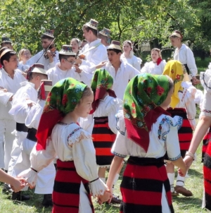 „Hoinărind printre tradiții”: Breb găzduiește, în acest weekend, un eveniment dedicat autenticității maramureșene