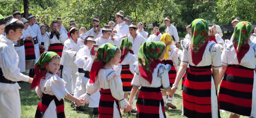 „Hoinărind printre tradiții”: Breb găzduiește, în acest weekend, un eveniment dedicat autenticității maramureșene