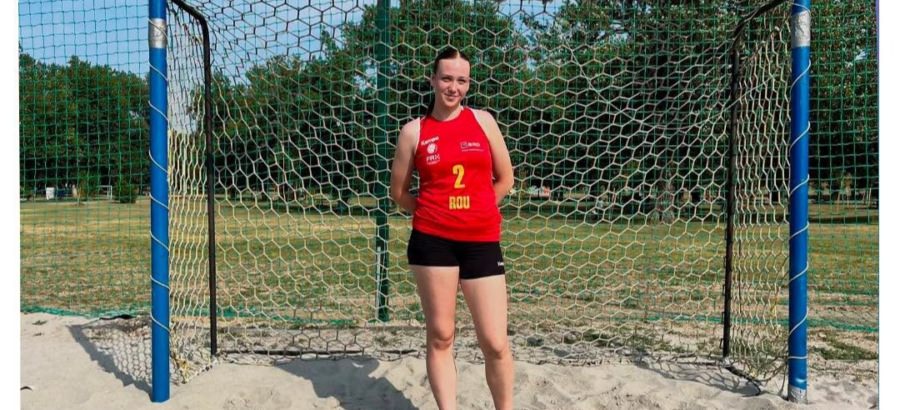 Sportiva Ionela Frișta din Baia Mare reprezintă țara noastră la Campionatul European de Beach Handball Junioare din Croația